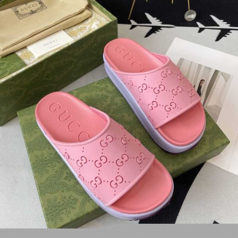 G*u*i slippers